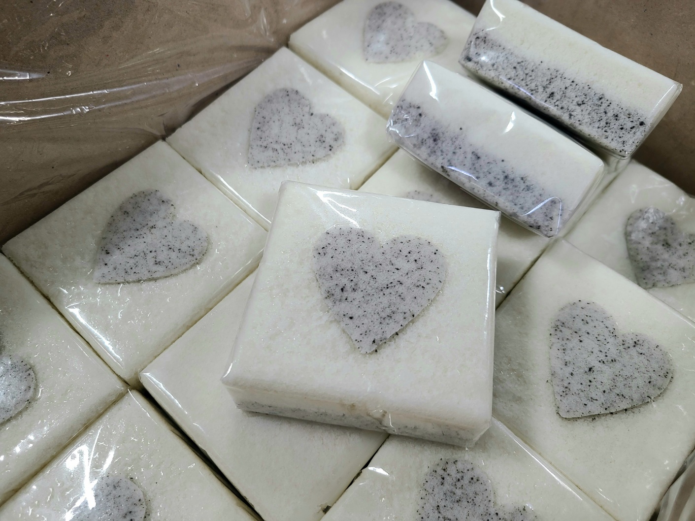 투톤(흑임자)설기